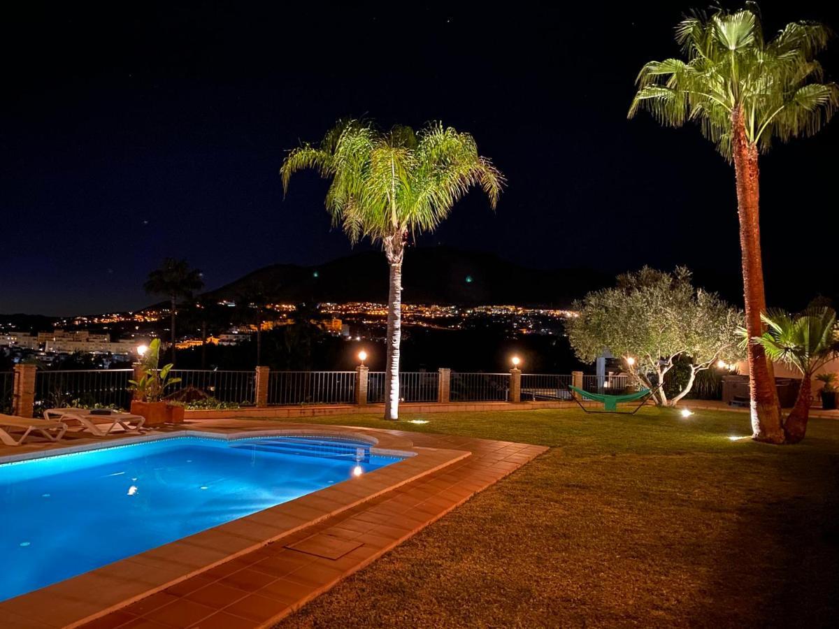 בנאלמדנה Beachside Villa With Panoramic Sea Views מראה חיצוני תמונה