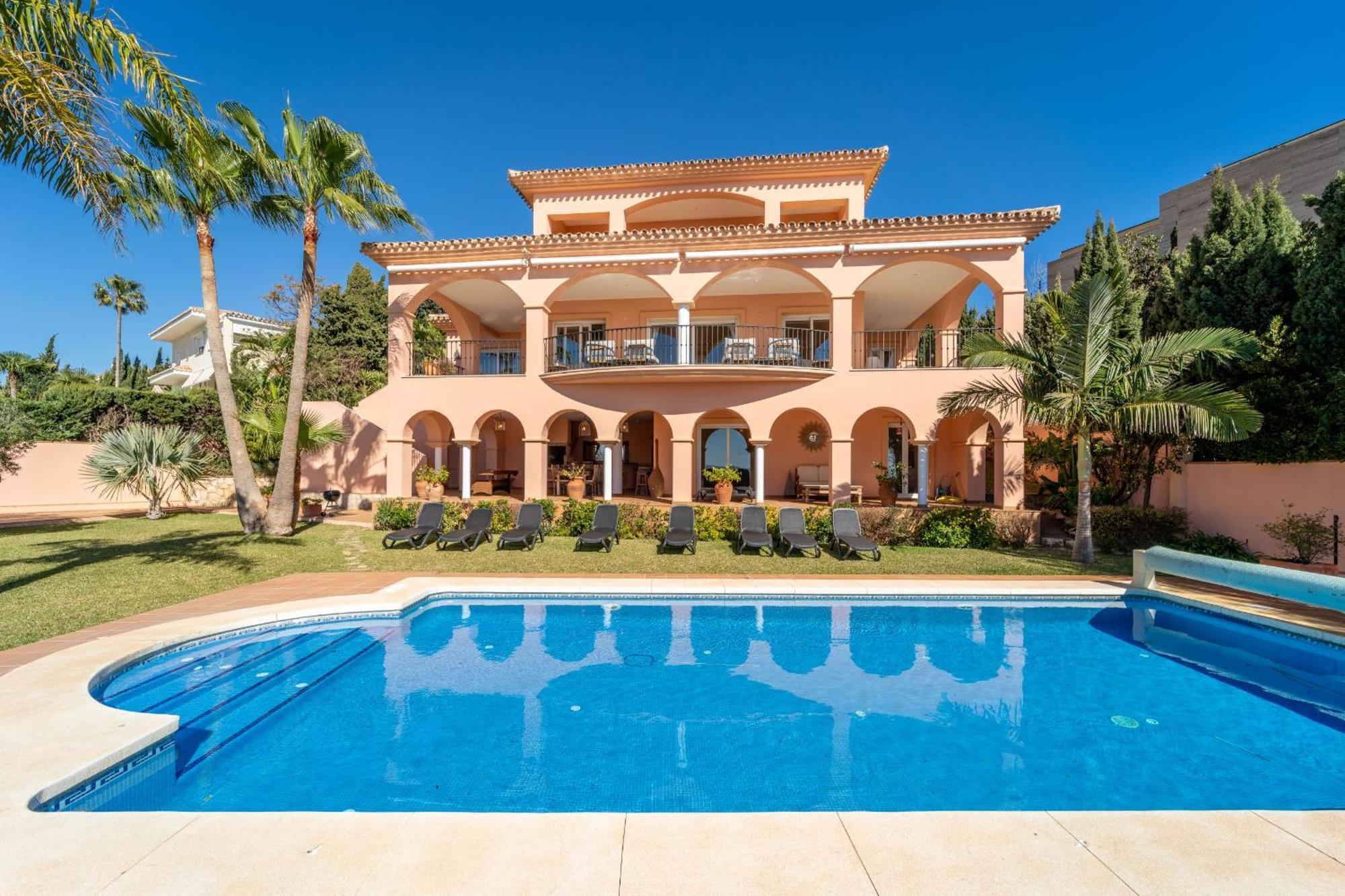 בנאלמדנה Beachside Villa With Panoramic Sea Views מראה חיצוני תמונה