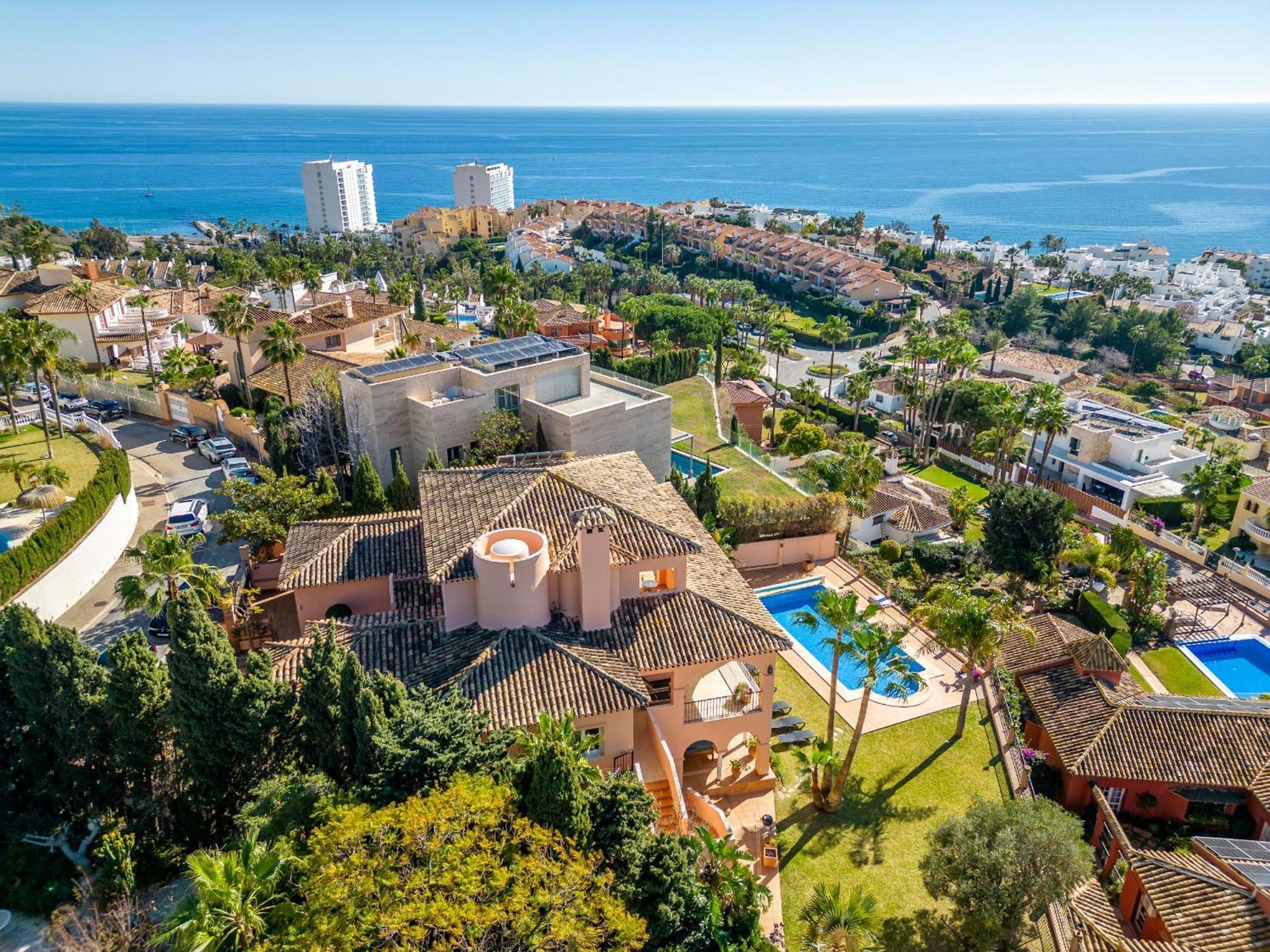 בנאלמדנה Beachside Villa With Panoramic Sea Views מראה חיצוני תמונה