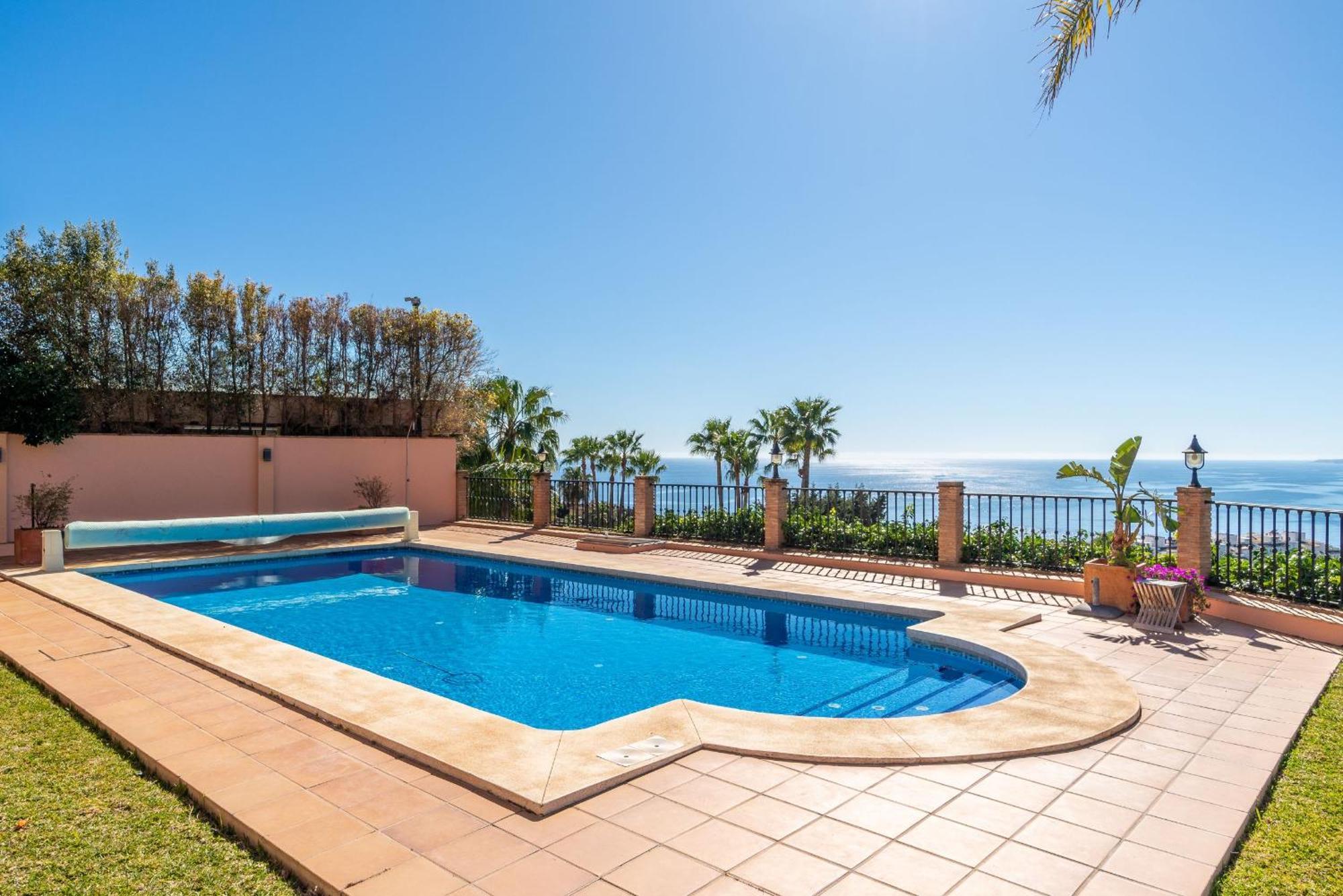 בנאלמדנה Beachside Villa With Panoramic Sea Views מראה חיצוני תמונה