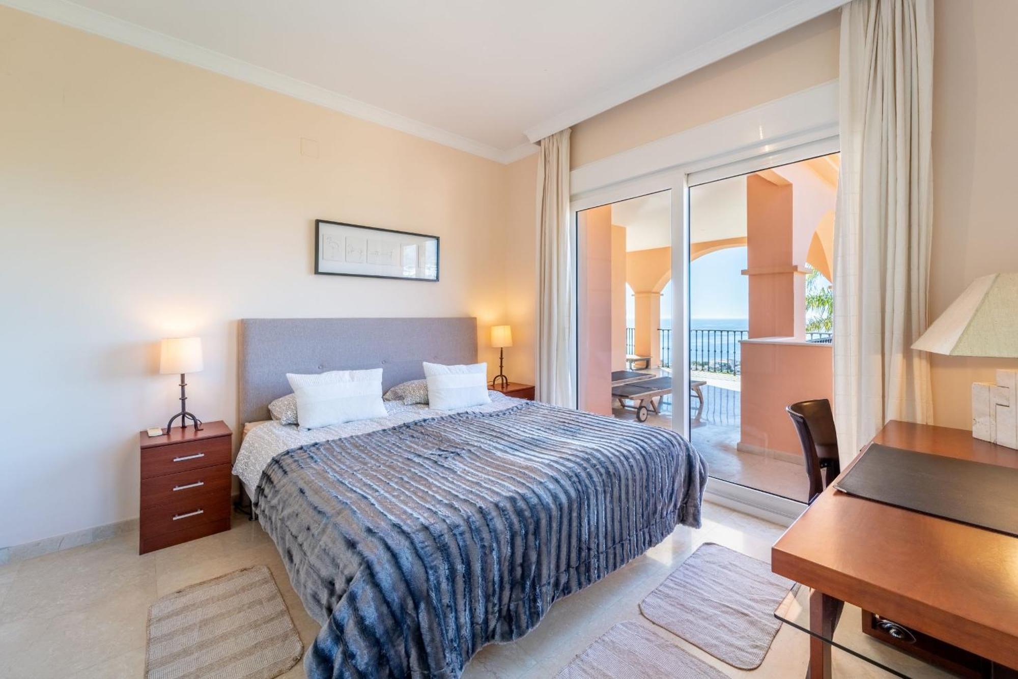 בנאלמדנה Beachside Villa With Panoramic Sea Views מראה חיצוני תמונה