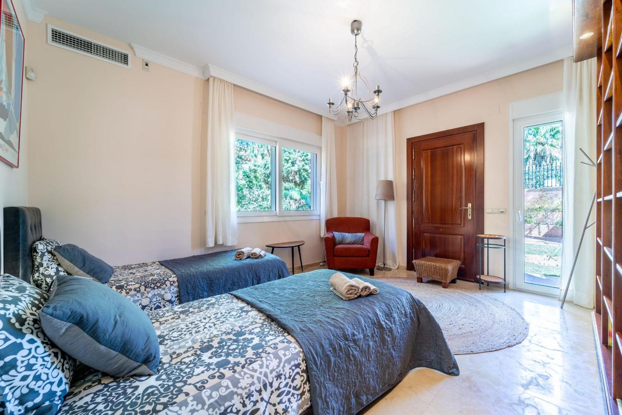 בנאלמדנה Beachside Villa With Panoramic Sea Views מראה חיצוני תמונה