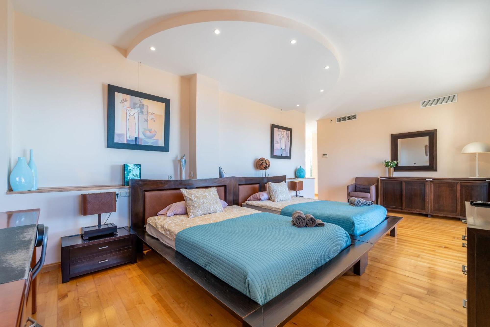 בנאלמדנה Beachside Villa With Panoramic Sea Views מראה חיצוני תמונה